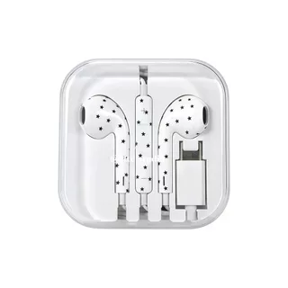 Y2K Trend Star Pattern Wired Earbuds อุปกรณ์เสริมโทรศัพท์น่ารัก In ear อินเทอร์เฟซ Type-C พร้อมรีโมทคอนโทรลลายดาว แบบพกพา น่ารัก และสีสันสดใส