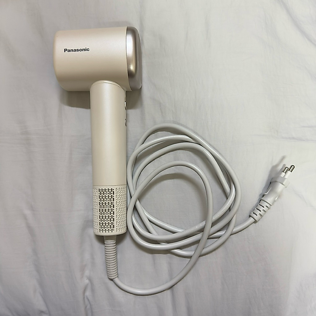 Panasonic ไดร์เป่าผม มือสอง Linear Airflow Technology รุ่น EH-NE6M ปรับอุณหภูมิ 4 โหมด น้ำหนักเบา 35
