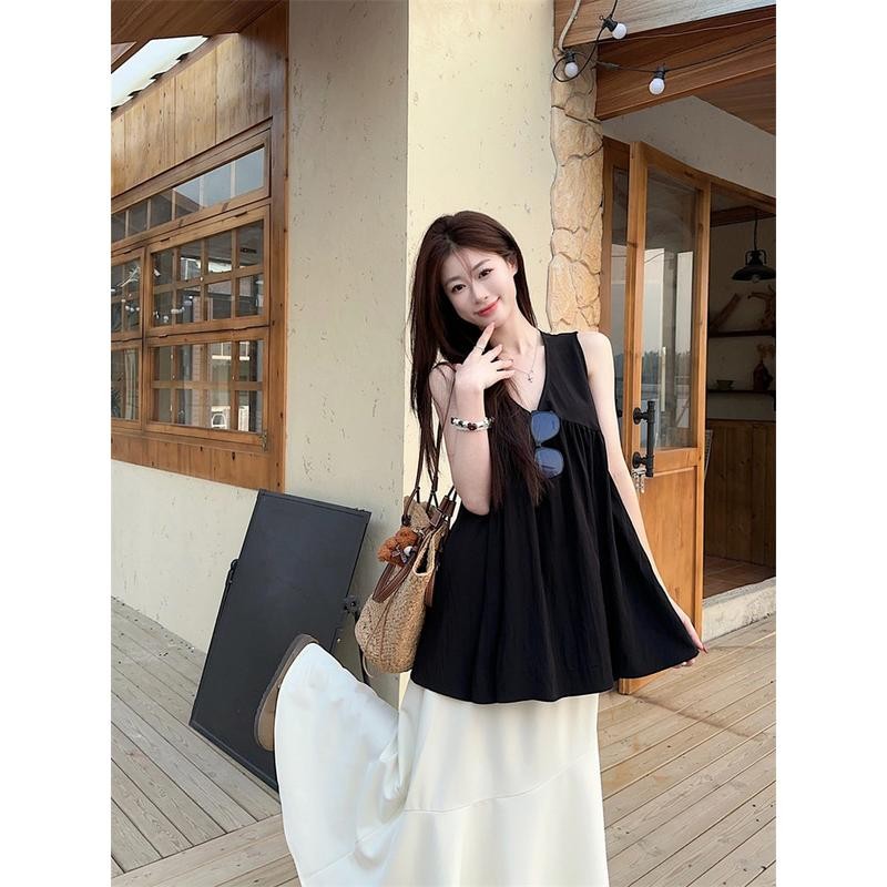 พร้อมส่งเสื้อกล้ามสไตล์เกาหลีสีดำสำหรับผู้หญิงที่จะใส่เป็นชุดคลุมตัวนอกในช่วงฤดูร้อนปี เสื้อกล้ามคอวีแขนกุด ราคา ถูกที่สุด ดีลบีเคเค แกลเลอรีภาพที่ 3