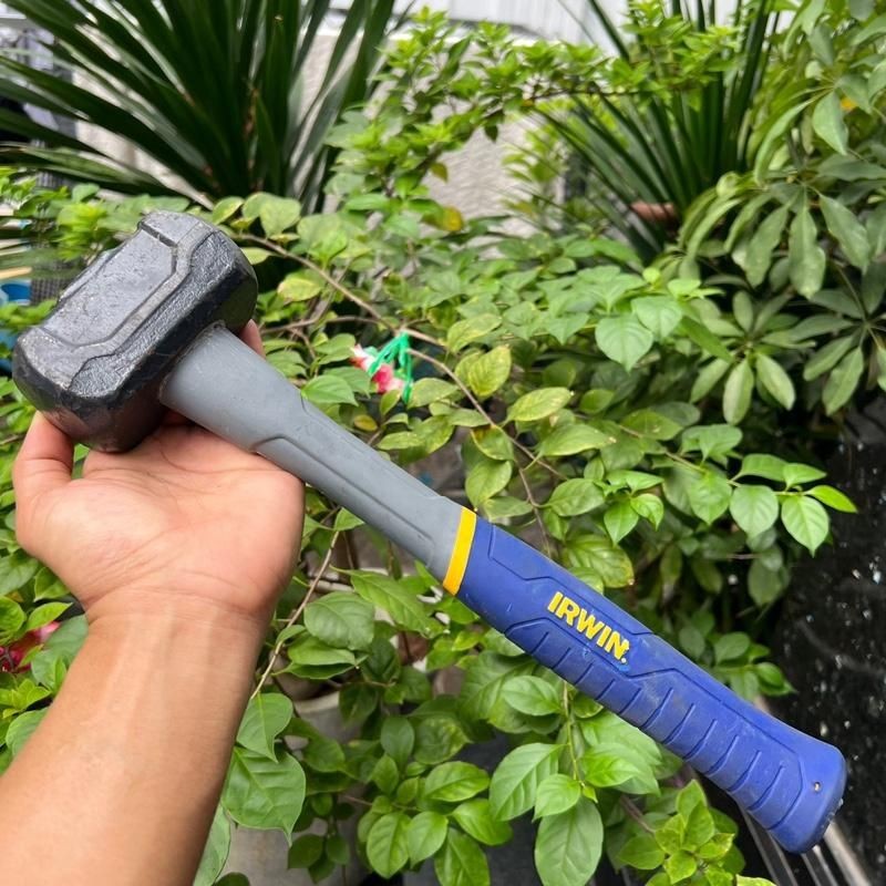 Irwin Sledge Hammer ด้ามจับไฟเบอร์กลาสเคลือบยาง 1.7 กก. - หัวค้อนฝึกแข็งแรง