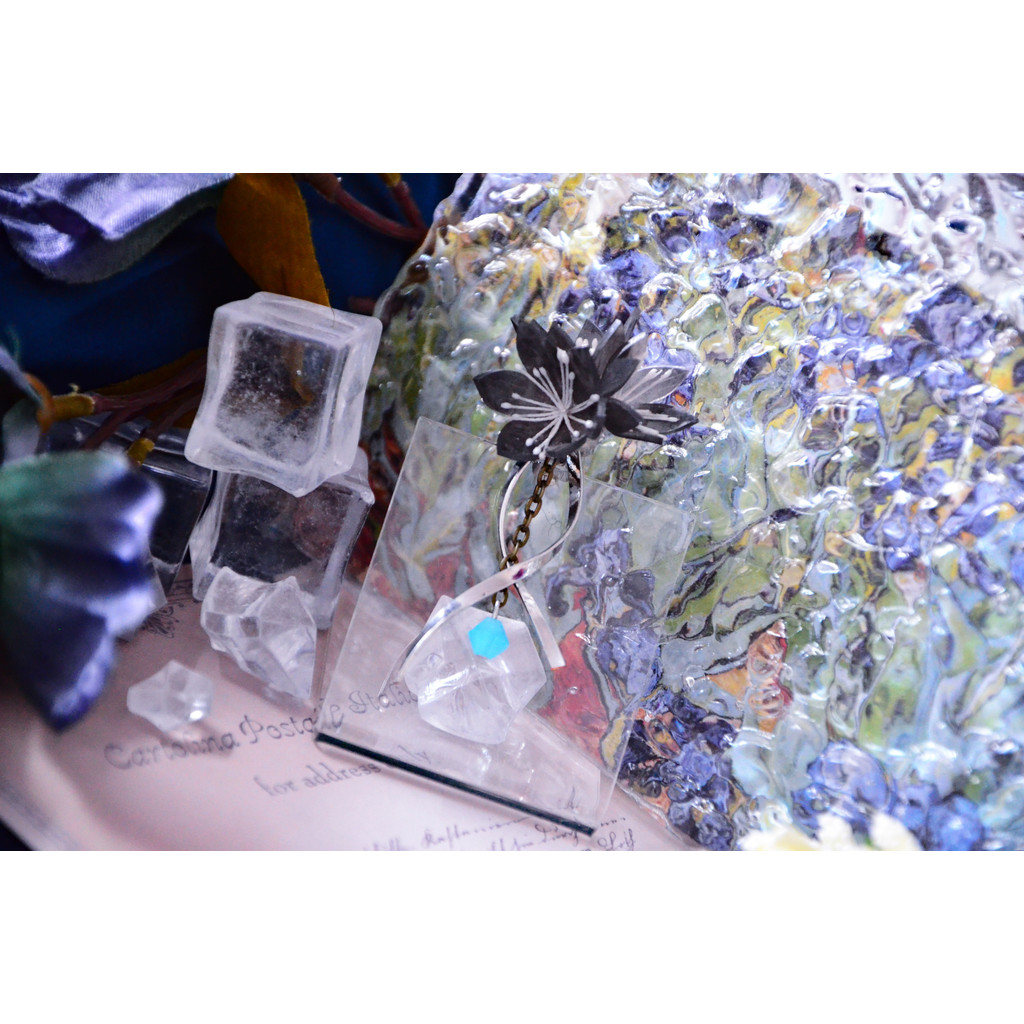 ต่างหูแบบโคมไฟสีม่วงจากFF14