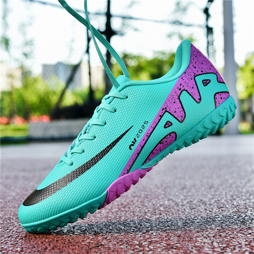 Professional รองเท้าฟุตบอล Man Trainers สีฟ้ายี่ห้อรองเท้าฟุตบอลวัยรุ่นกลางแจ้งลื่นผู้ชายรองเท้าผ้าใ