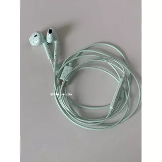 Y2K Trend Star Pattern Wired Earbuds อุปกรณ์เสริมโทรศัพท์น่ารัก In ear อินเทอร์เฟซ Type-C พร้อมรีโมทคอนโทรลลายดาว แบบพกพา น่ารัก และสีสันสดใส