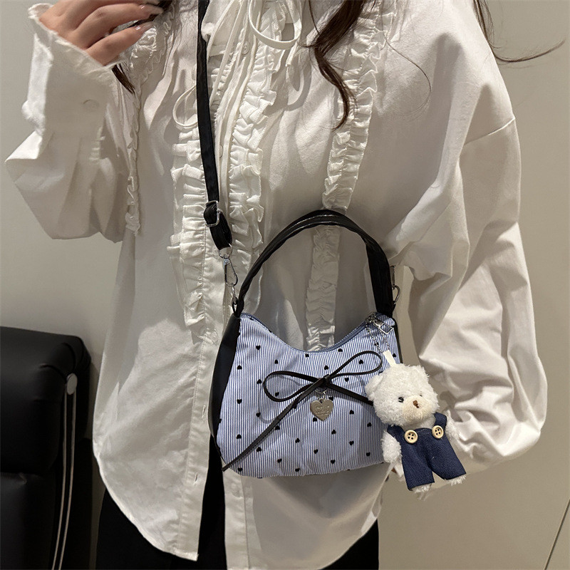 กระเป๋าผู้หญิง Simple Messenger Bag Niche Messenger Bag 2025 กระเป๋าถือโบว์หวาน