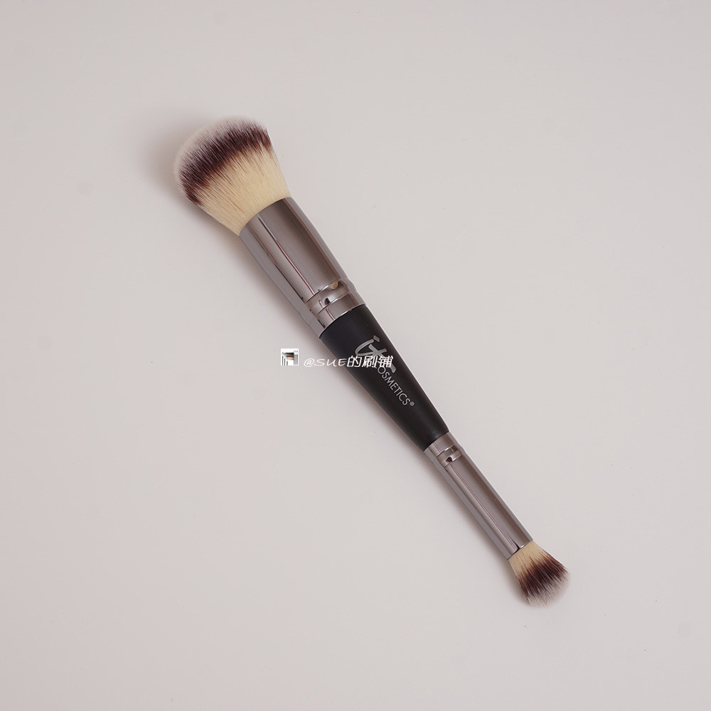 IT Cosmetics แปรงปัดแก้มสองหัว แปรงรองพื้น แปรงคอนซีลเลอร์#7多功能化妆刷