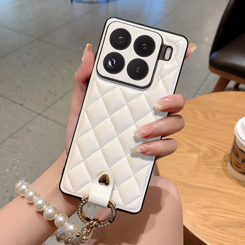 เหมาะสําหรับ Xiaomi 16 เคสโทรศัพท์สายรัดข้อมือสร้อยข้อมือมุก Xiaomi 16Pro เพชร Chanel mi16ultra หนัง