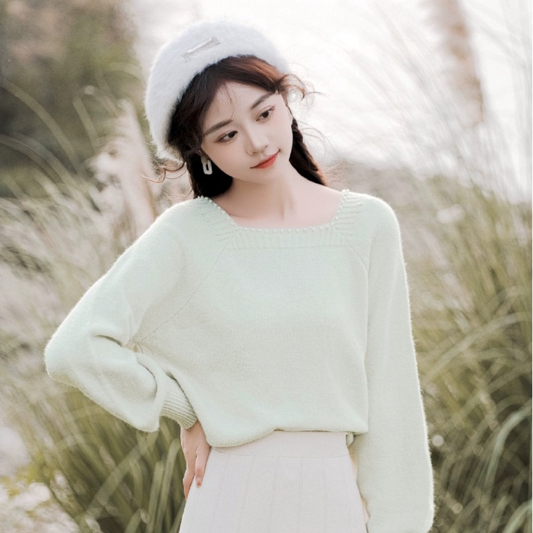 E1 เสื้อสเวตเตอร์ผ้าถักแขนยาวผู้หญิงคอเหลี่ยมและแต่งมุกจาก QCCC ออกแบบในรูปแบบผู้หญิงเกาหลีสุดชิค M3