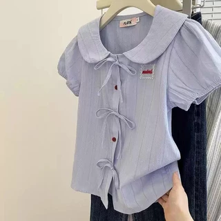 Chili Koko เสื้อเชิ้ตคาร์ดิแกนผูกโบว์ติดกระดุมสไตล์เกาหลีสีฟ้าสั้นสำหรับผู้หญิง แขนพองปักลายลูกไม้ W674