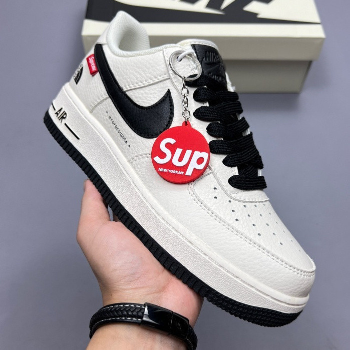 รองเท้าบอร์ด 1 07 SU2305-001