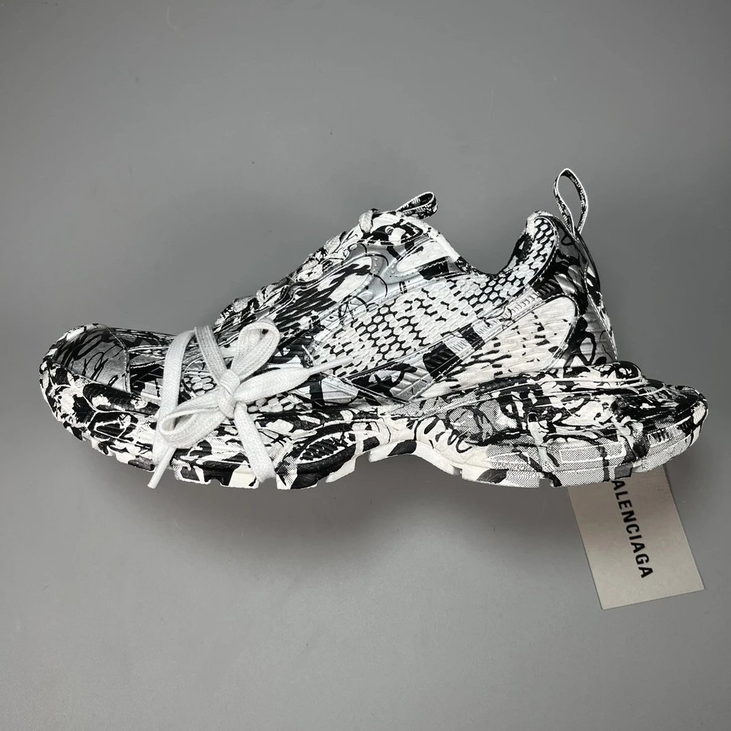 9 สี 3XL Phantom Rubber Track Sneaker 3XL
