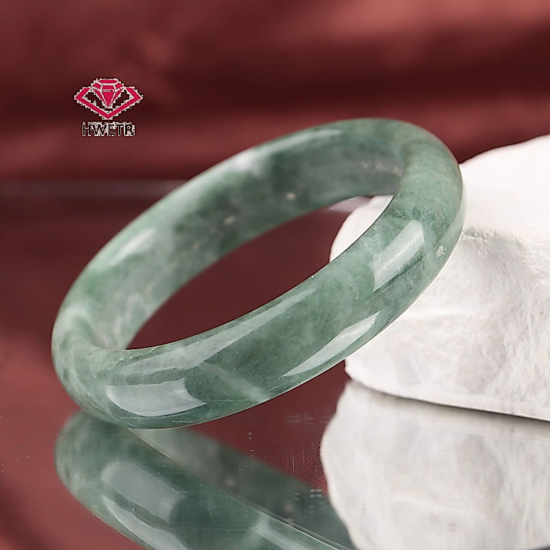 Hwetr สีเขียว หยก กําไลข้อมือ สร้อยข้อมือ เสน่ห์ เครื่องประดับ ของขวัญ สําหรับผู้หญิง ใหม่