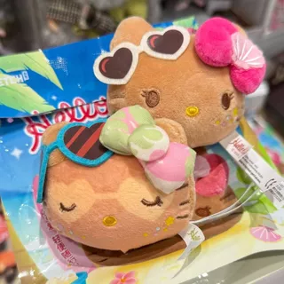 HelloKitty Go to the Beach Series Plush Pinch Music Mystery Bag อินเทรนด์เล่นตุ๊กตากระเป๋าจี้ของขวัญ
