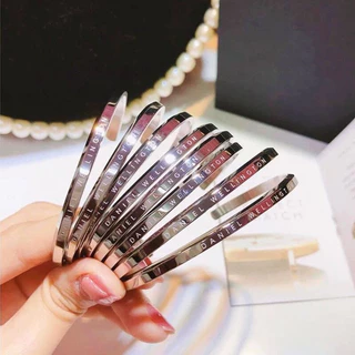 สร้อยข้อมือเหล็กไทเทเนียม 18K ไม่ขัดสี ไม่เป็นสนิม พร้อมตัวอักษร สำหรับผู้หญิง