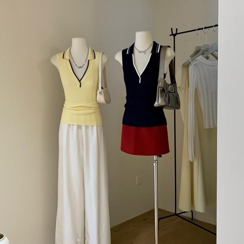 Jayleen Outfit : Mochi เสื้อคอปกโปโลผ้าใหม่พรหมแขนกุด