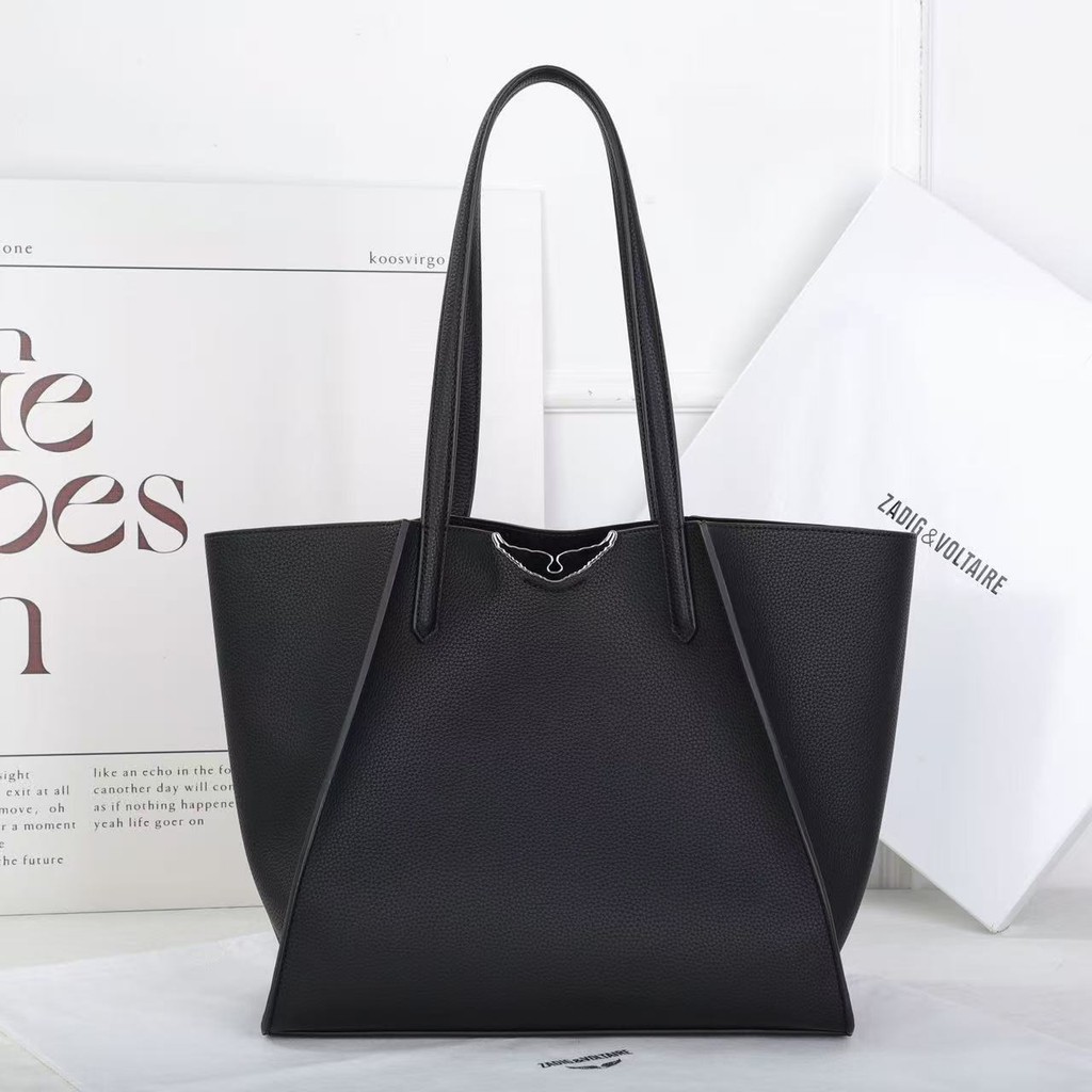 กระเป๋าสะพายไหล่ Zadig & Voltaire ความจุขนาดใหญ่