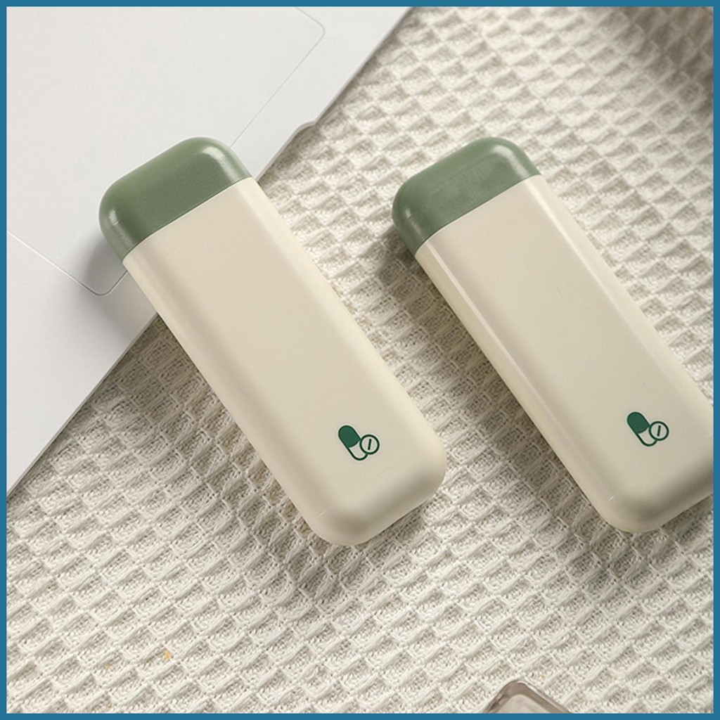 Travel Pill Case Travel 3 กริด Pill Case อเนกประสงค์ Pill Organizer กลางแจ้ง Pill Case สําหรับชีวิตป