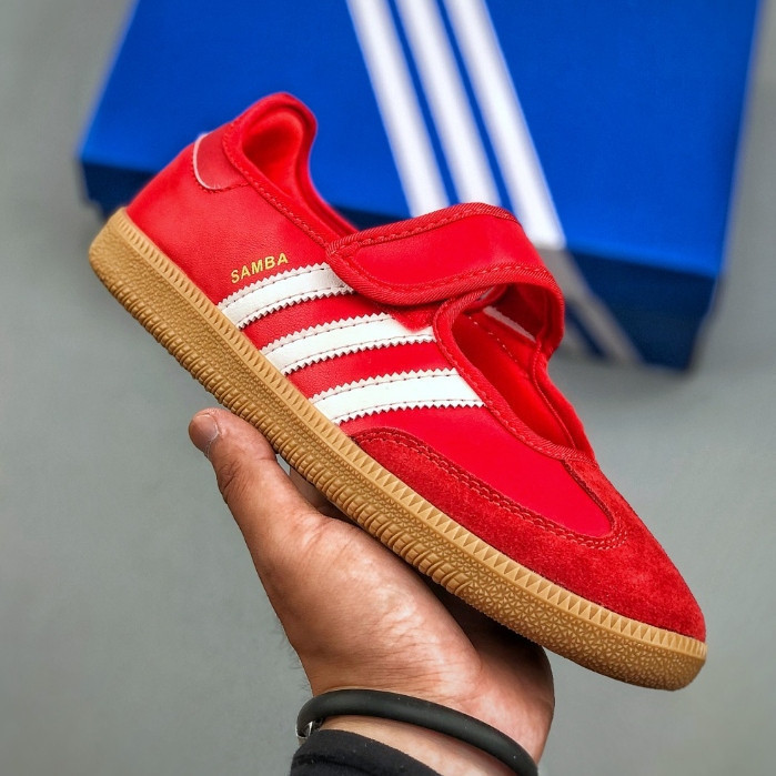 รองเท้าผ้าใบอินเทรนด์ รุ่น JQ6446