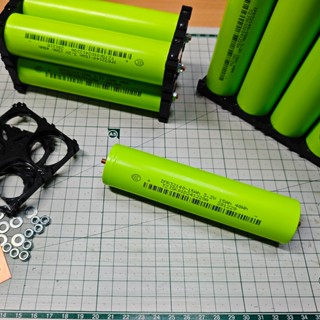 32140 (ขั้วเกลียว) LifePO4 3.2V 15Ah จ่ายกระแส 5C ( เซลล์ใหม…