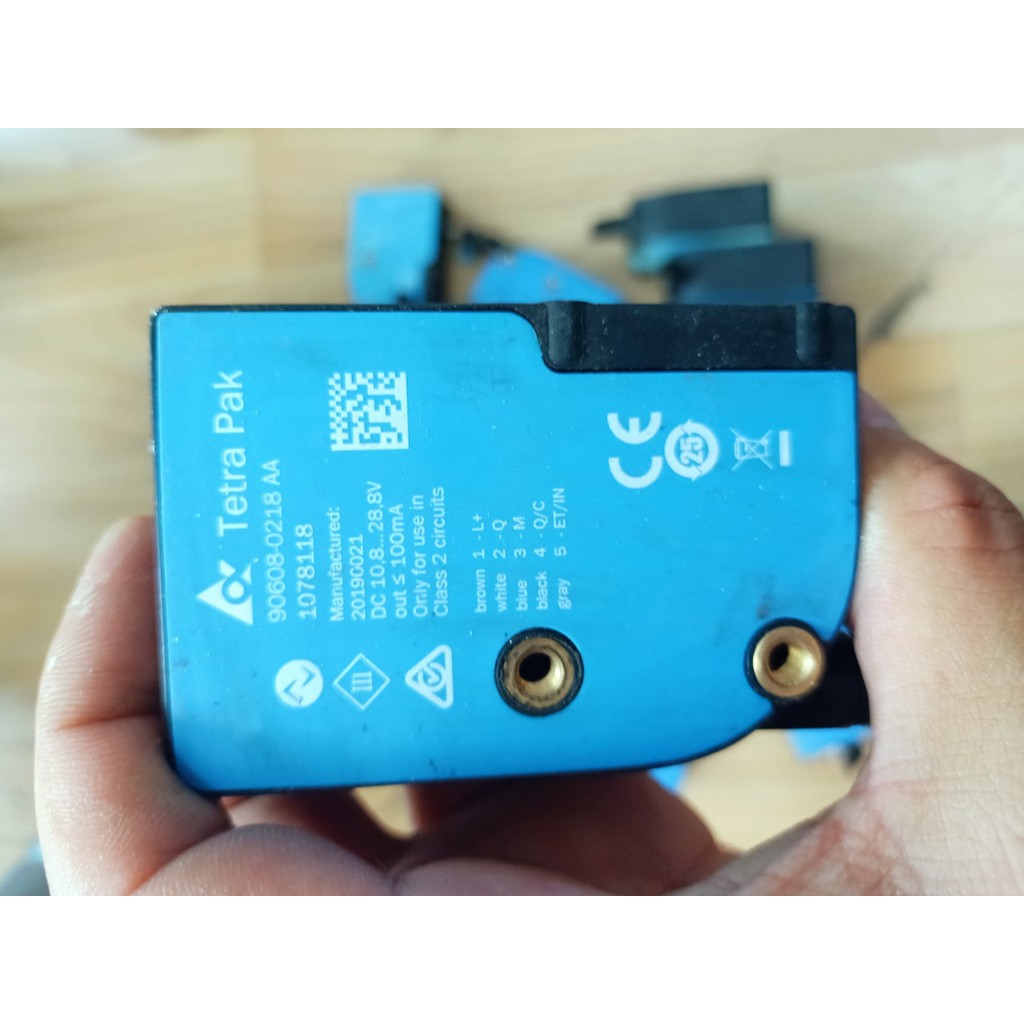 Tetra pak เซ็นเซอร์ฉลากสี 90608-0218AA