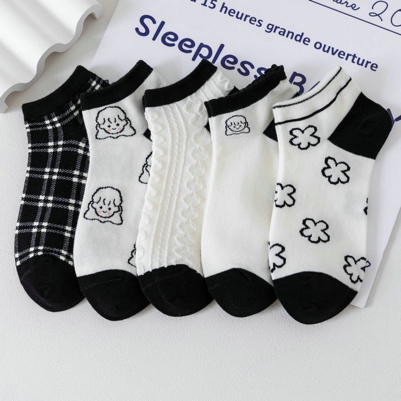 JH SHOP [ซื้อ 5คู่ แถม 5คู่] ถุงเท้าแฟชั่น ถุงเท้าข้อสั้น เนื้อผ้านุ่ม พร้อมส่ง (ราคา 10คู่ )