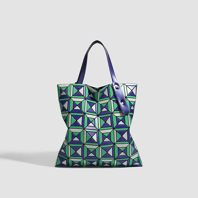 กระเป๋า Tote One-Shoulder Limited Edition สำหรับผู้หญิง