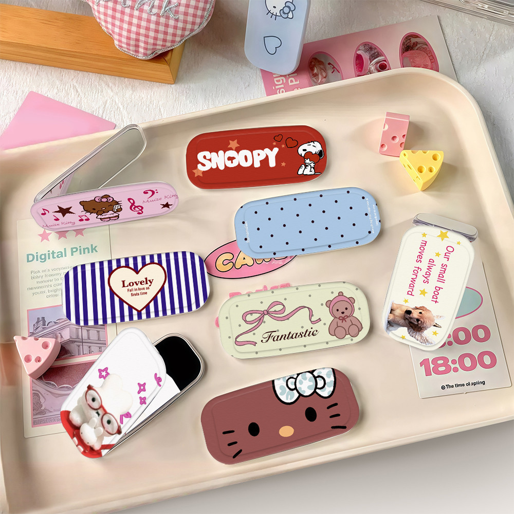พร้อมส่ง การ์ตูนน่ารัก ลายหัวใจ ขาตั้งโทรศัพท์มือถือ กระจกพับได้ พับได้ สากล แบบพกพาที่มองไม่เห็นที่วางโทรศัพท์ตั้งโต๊ะ