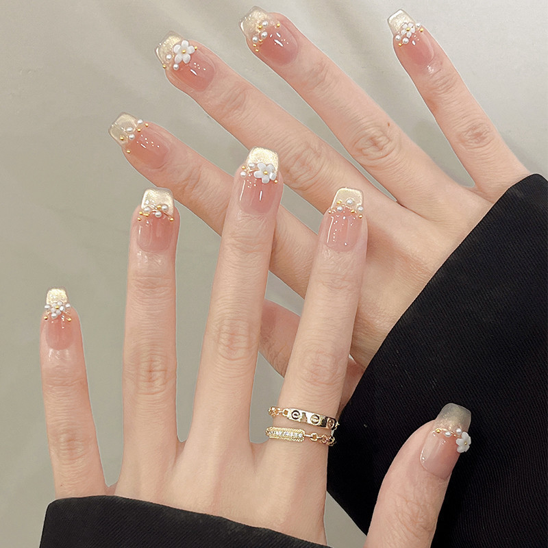 RATU MATA Luxury Short Nail Art Queen Memory Accessories with Silver Cat Eye Design