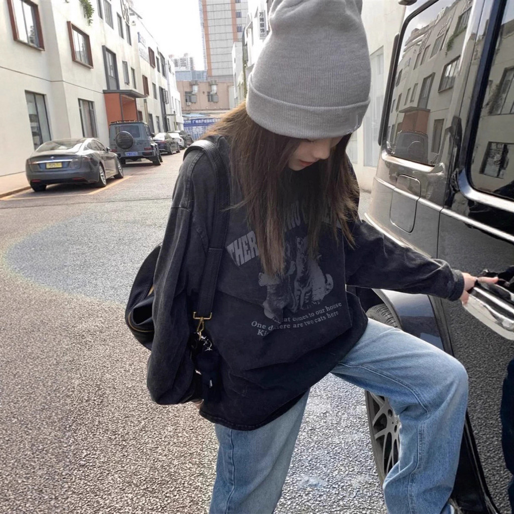 Distressed Topฤดูใบไม้ผลิฤดูใบไม้ร่วงเสื้อยืดหลวมแขนยาว2025 Niche Cat Fat mm Design Feelingขนาดใหญ่I