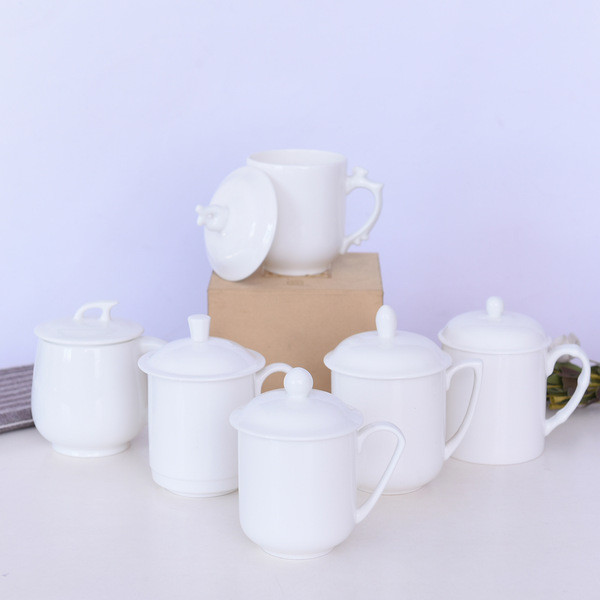 ฝาขวดน้ํา ฝาแก้ว tyeso เซรามิกสีขาวบริสุทธิ์สร้างสรรค์ของขวัญสํานักงานการประชุมโรงแรมห้องชาที่มีฝาปิ