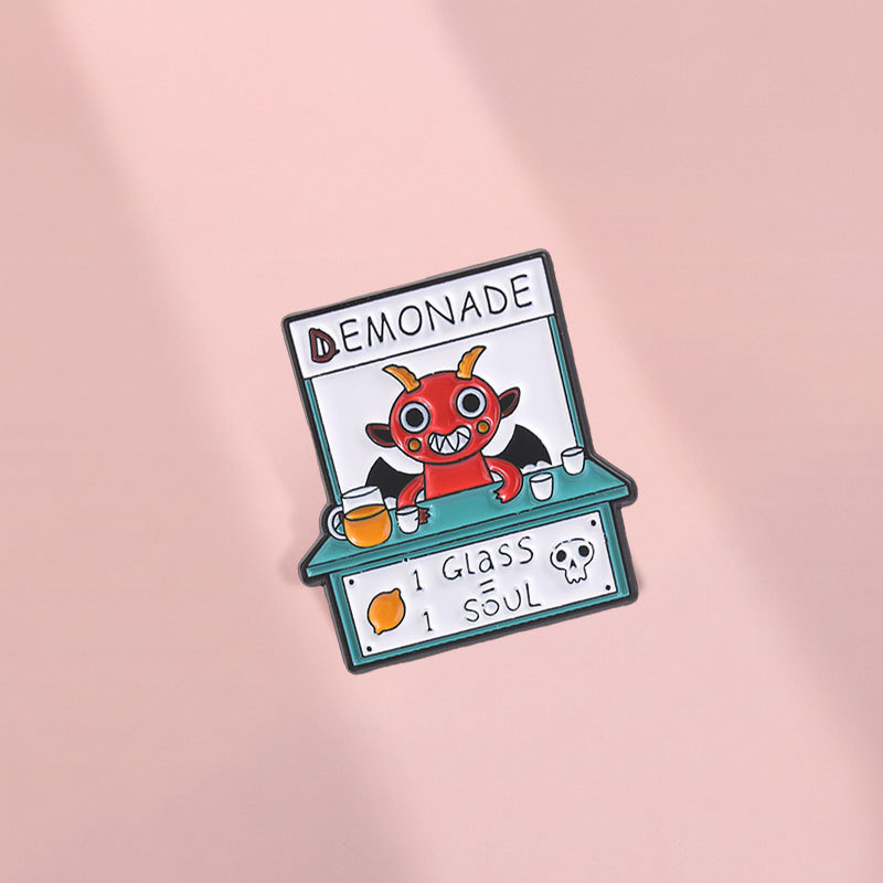 Demonade Stand One Glass One Soul Devil Lemonade เข็มกลัดเคลือบ Gothic Meme Badge สําหรับเสื้อผ้ากระ