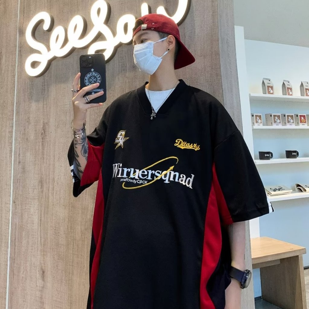 BeCoolMan🍃เสื้อยืดแขนสั้นลําลอง คอวี พิมพ์ลายตัวอักษร ทรงหลวม สไตล์อเมริกันเรโทร แฟชั่นคู่รัก
