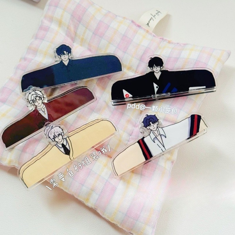 หนังสือเล่มเล็กสีแดงดูเหมือนไม้บรรทัดเดียวกัน หน้า พินส์ ความรักและลึกพื้นที่นามธรรมอุปกรณ์ต่อพ่วงความรักและไม้บรรทัดอวกาศลึกอ