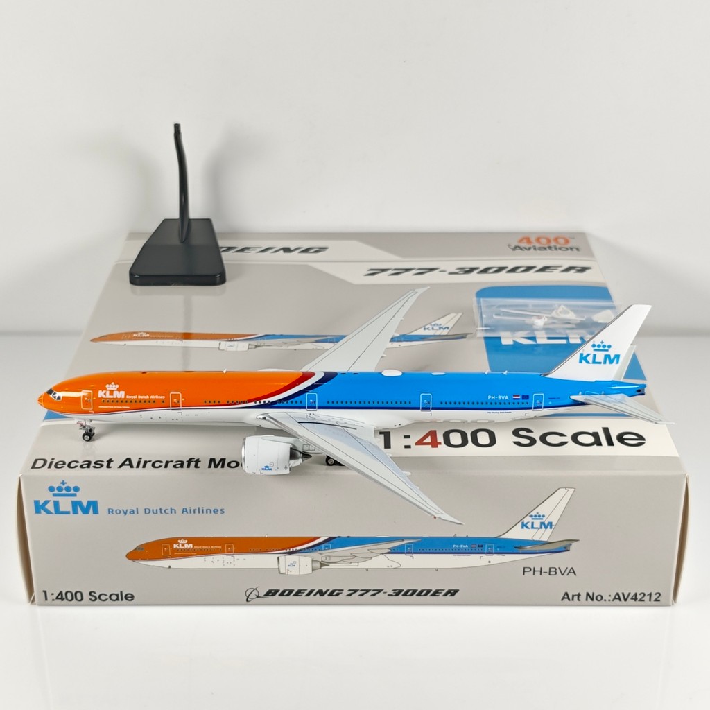 Aviation 4212 1: 400 Holland Airlines B777-300ER PH-BVA โมเดลเครื่องบินโลหะผสม