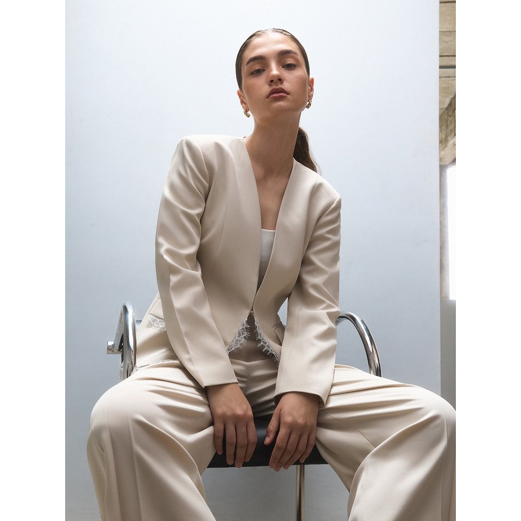 [Pomelo] Pomelo. x Janesuda เบลเซอร์แต่งขอบลูกไม้ / Pomelo. x Janesuda Lace Trim Blazer