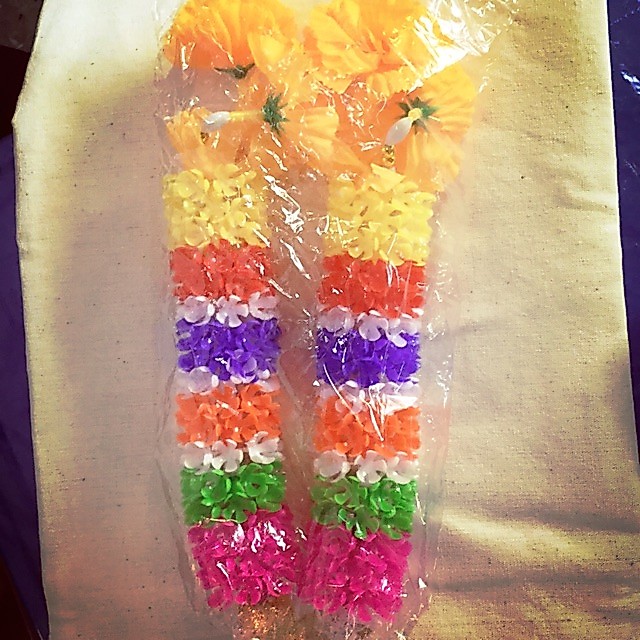 มาลัย 2 ชาย ดอกแรกถึงอุบะ ยาว 20 ซม. 7สี