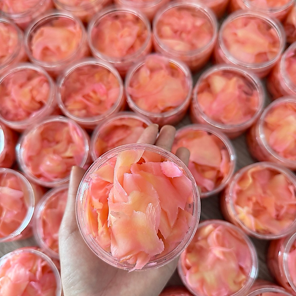 ขิงดอง3รส แม่ทวี เปรี้ยวหวานเผ็ด ครบในคำเดียว