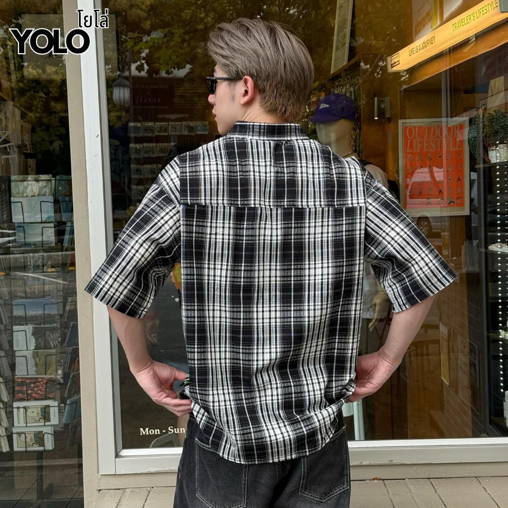 YOLO เสื้อเชิ้ต OVERZISE เสื้อเชิ้ตผู้ชาย เสื้อเชิ้ตลายทาง แขนสั้น ติดกระดุมหน้า Y252363 ราคา ถูกที่สุด ดีลบีเคเค แกลเลอรีภาพที่ 4