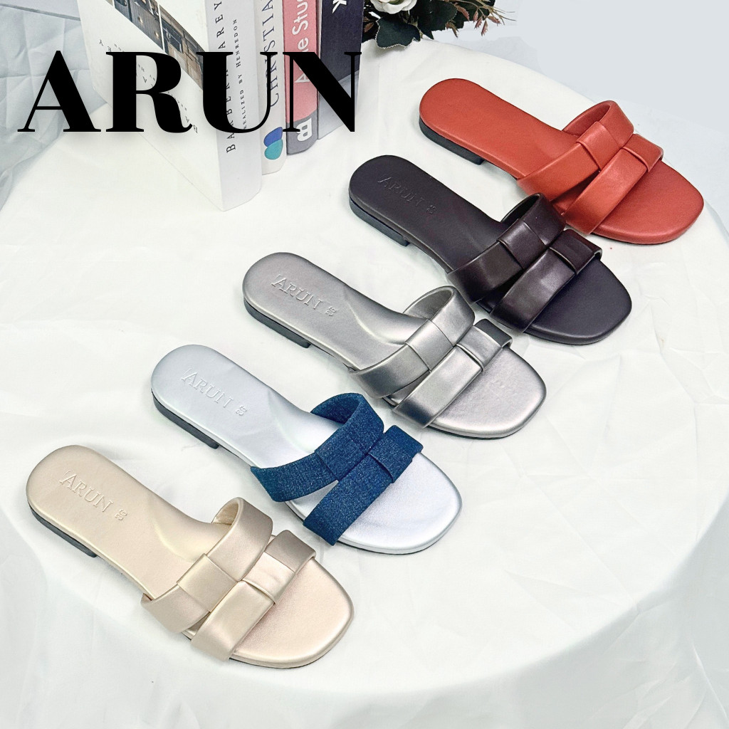 รองเท้าแตะแฟชั่น แบรนด์ ARUN ใหม่ รุ่น AR2036 ดีไซน์คลาสสิค พื้นนิ้ม หนังนิ่ม