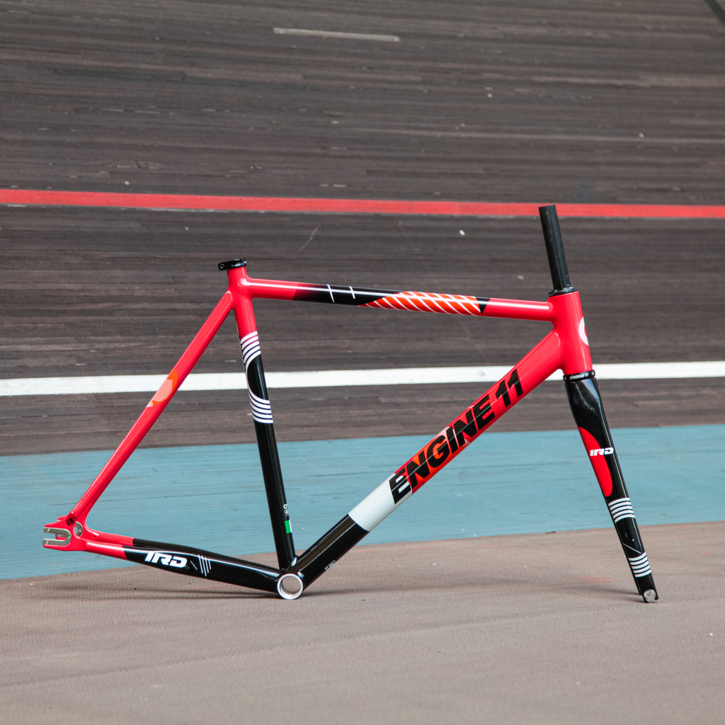 Engine11 CritD IRD Squadra Corse Team Edition สถานีขนส่งยอดนิยม