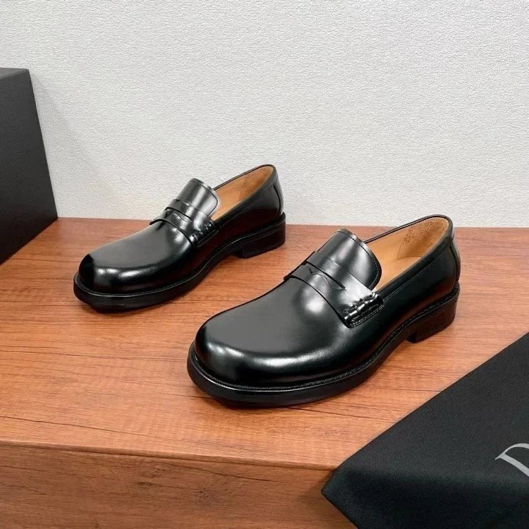 [เวอร์ชั่นท็อป] Dior Dior รองเท้าผู้ชายรองเท้าไม่มีส้นรองเท้าหนังอย่างเป็นทางการรองเท้าลําลองธุรกิจ