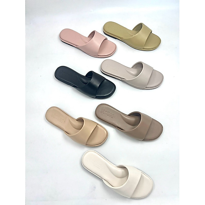 Limited Shoes รองเท้าแตะ รหัส CY 5002
