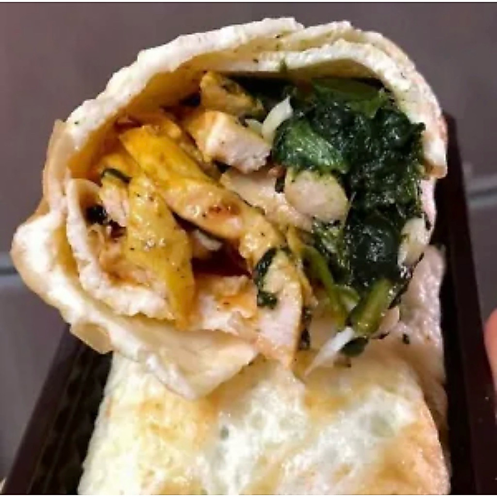 เคบับไข่ขาว มีทั้งแบบ vegan และไส้ไก่bbqผักโขม