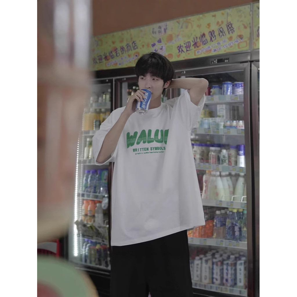 2025เสื้อยืดสไตล์ฮ่องกงชายเสื้อยืดแขนสั้นแนวราบ Modal เอวสูงฤดูร้อนของผู้หญิง แบรนด์แฟชั่น เสื้อยืดแ