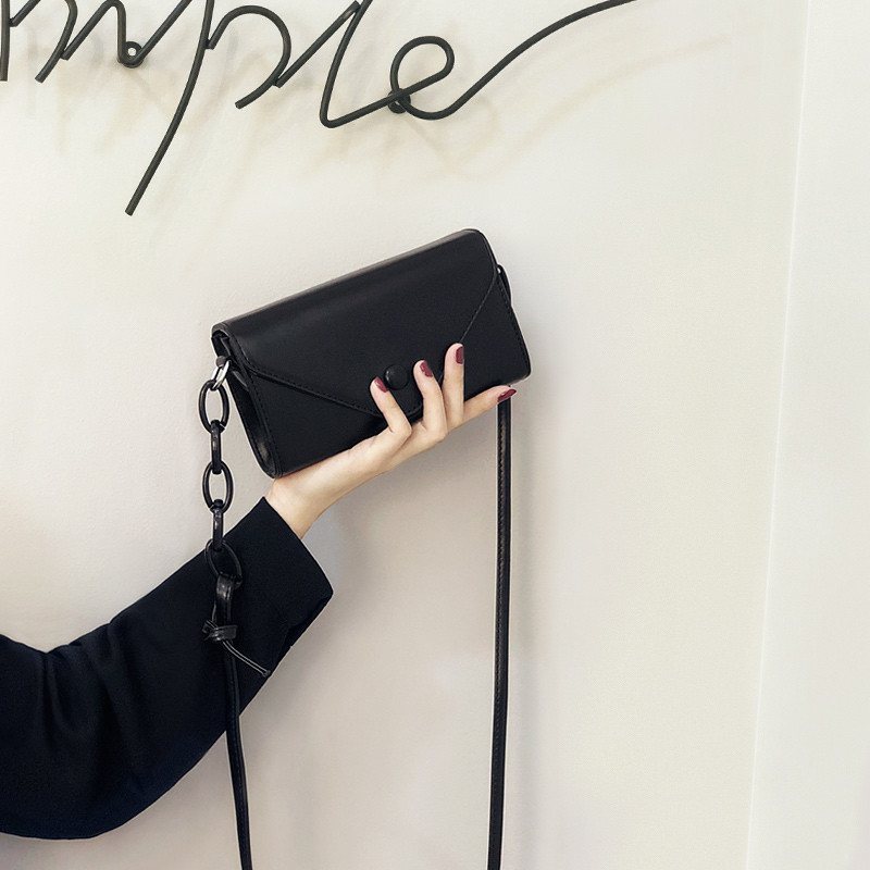 กระเป๋าMessenger.ONE-SHOULDERสำหรับผู้หญิงสไตล์ใหม่ จากThailand Lyn Brand มิกซ์ได้ทุกลาย แถมกล่องของ