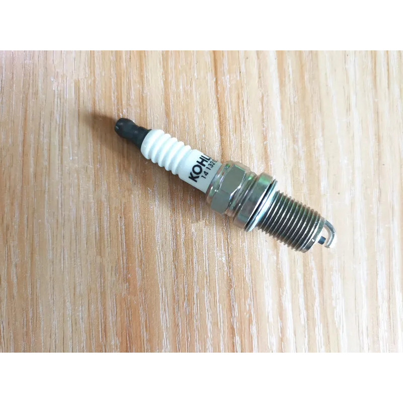 หัวเทียน CH440 ของแท้สําหรับเครื่องยนต์ Kohler CH270 CH255 CH260 CH265 CH395 HD775