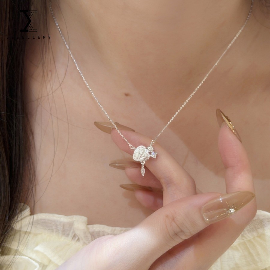 100% S999 เงินสเตอร์ลิง Camellia กระพริบเพชรพู่สร้อยคอแฟชั่นหรูหรา Clavicle Chain