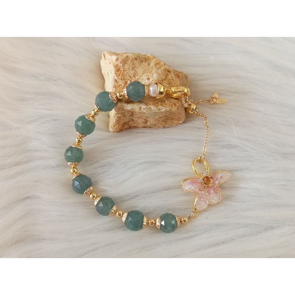 🍀 C304 - สร้อยข้อมือหยกเมียนมาร์ Jadeite ธรรมชาติ 7มม++ (มีใบรับรอง) 天然โค A绿色手 手链 7มม++ (书)