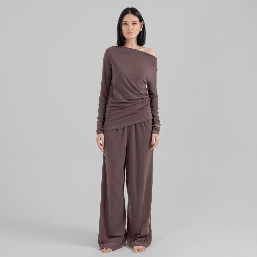 Avara Eclaire Set Top Pants