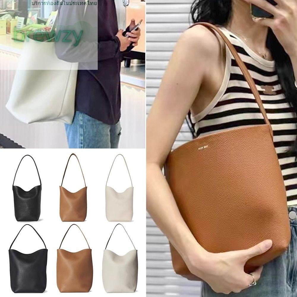 BREWZY กระเป๋าทรงถังลายลิ้นจี่จากหนังแท้ พร้อมความจุขนาดใหญ่สำหรับไซส์ M/L