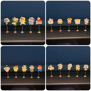 ของแต่งรถ Crayon Shin-Chan เครื่องประดับน่ารักเหมาะสําหรับกระจกมองหลังรถจักรยานยนต์ตกแต่งเขย่าหัวตุ๊กตา